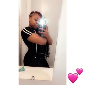 Meet your Posher, Adoree